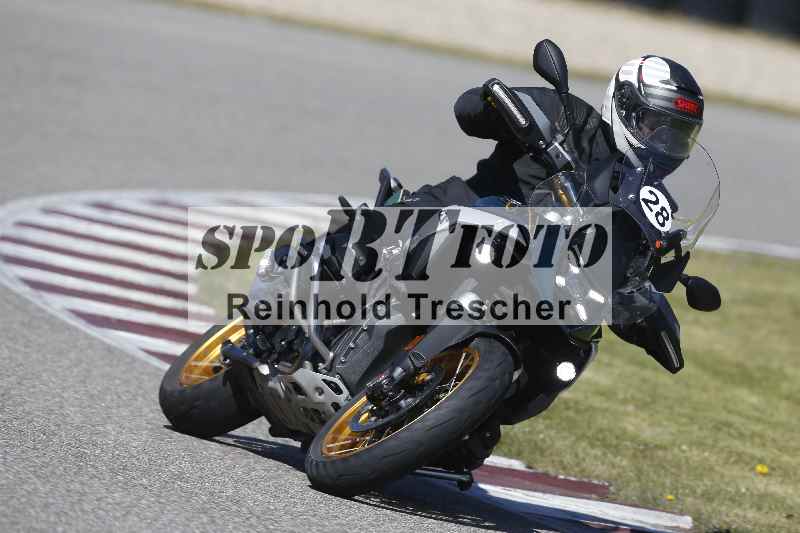 /01 02.04.2026 MAZ ADR/Gruppe rot/28